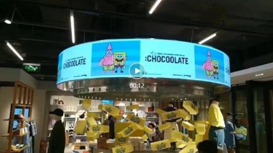 武漢國際廣場izzue等店鋪LED顯示屏、液晶顯示屏